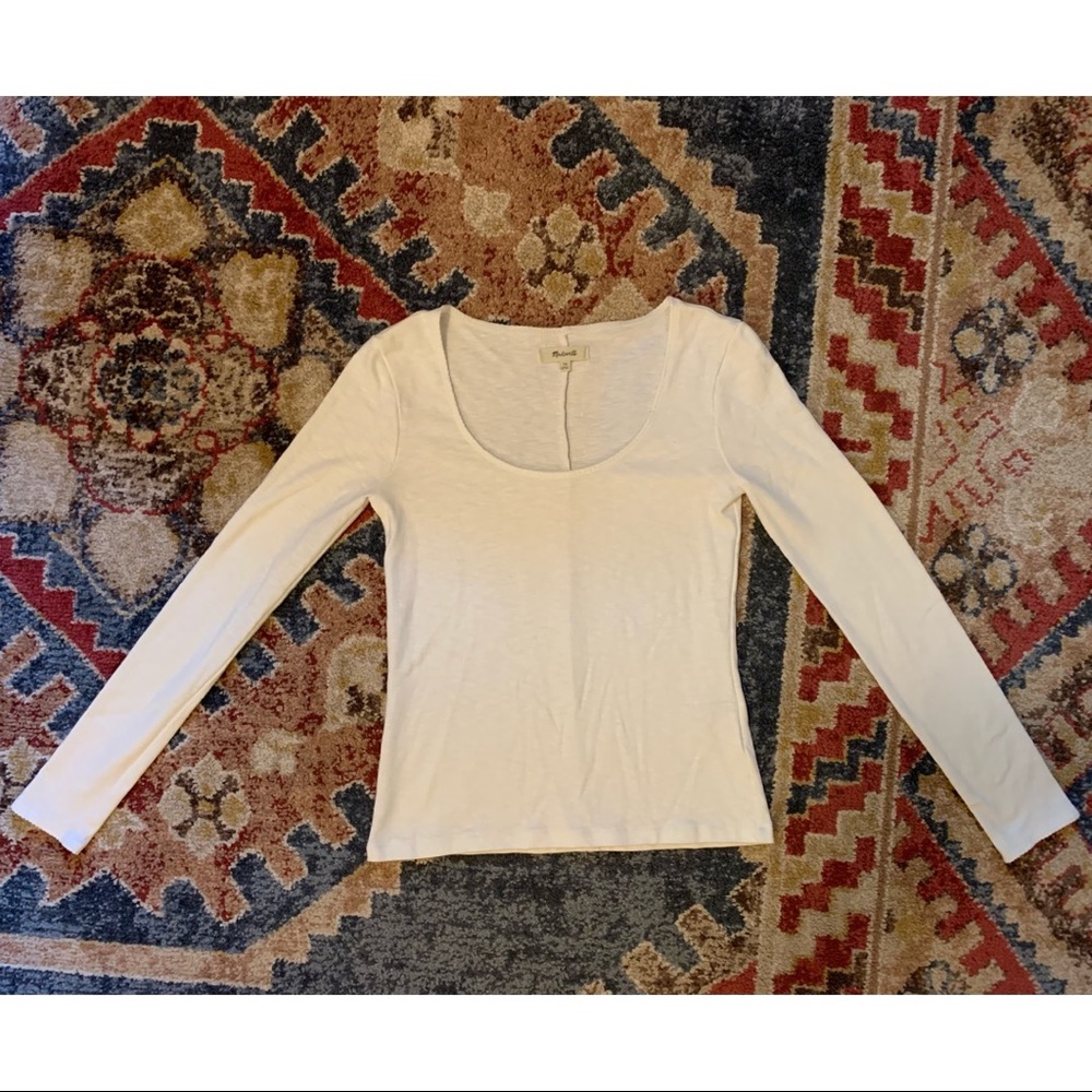 Madewell Scoopneck long sleeve baby tees